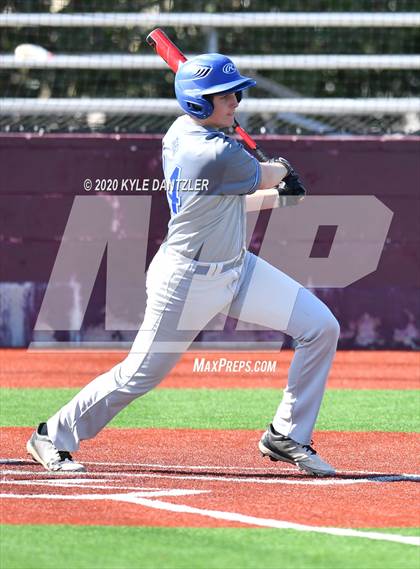 Thumbnail 1 in Gunter vs Trenton (Bells Invitational) photogallery.