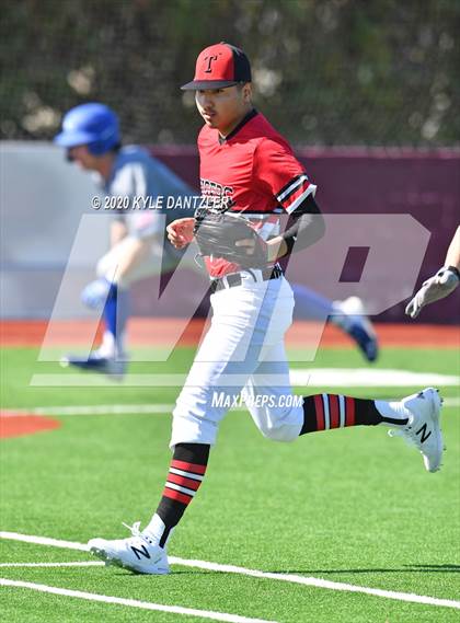 Thumbnail 3 in Gunter vs Trenton (Bells Invitational) photogallery.