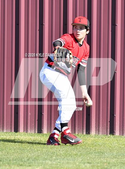 Thumbnail 3 in Gunter vs Trenton (Bells Invitational) photogallery.