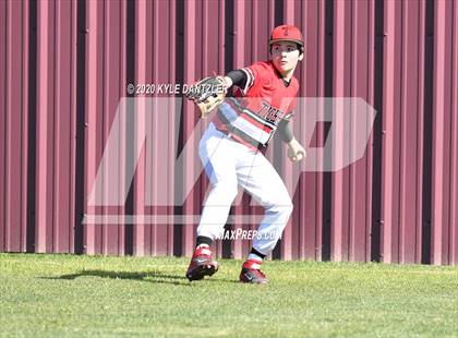 Thumbnail 1 in Gunter vs Trenton (Bells Invitational) photogallery.