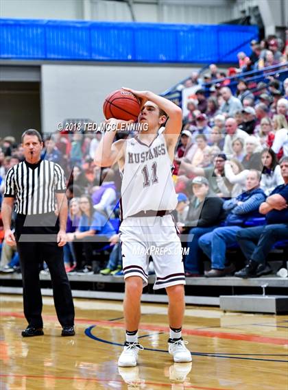 Thumbnail 2 in Perryville vs. Elkins (AAA 3A Regional Playoff) photogallery.