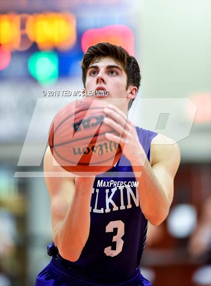 Thumbnail 1 in Perryville vs. Elkins (AAA 3A Regional Playoff) photogallery.