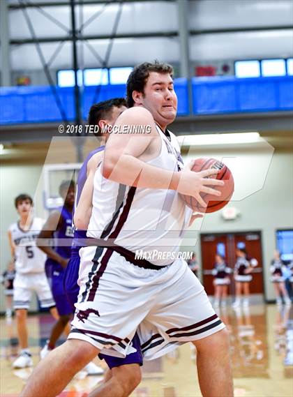 Thumbnail 3 in Perryville vs. Elkins (AAA 3A Regional Playoff) photogallery.