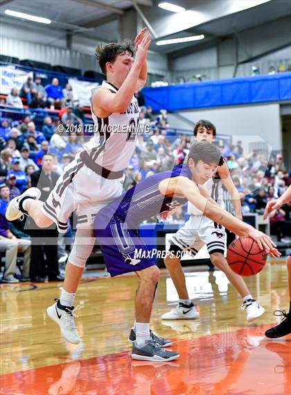 Thumbnail 3 in Perryville vs. Elkins (AAA 3A Regional Playoff) photogallery.