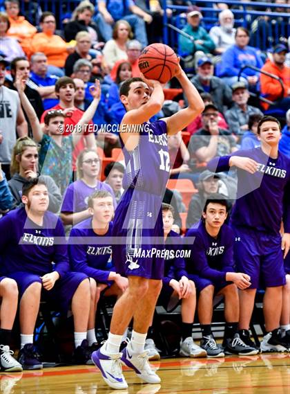 Thumbnail 3 in Perryville vs. Elkins (AAA 3A Regional Playoff) photogallery.