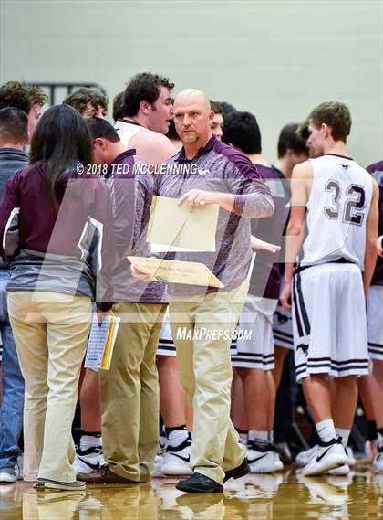 Thumbnail 3 in Perryville vs. Elkins (AAA 3A Regional Playoff) photogallery.