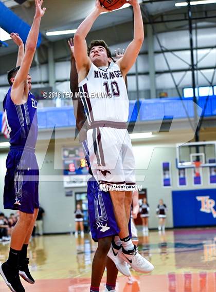 Thumbnail 2 in Perryville vs. Elkins (AAA 3A Regional Playoff) photogallery.