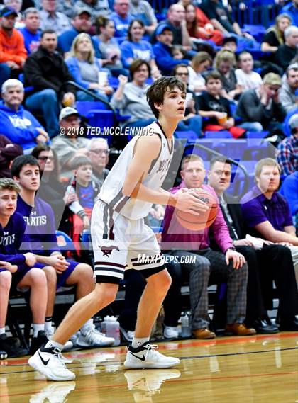 Thumbnail 1 in Perryville vs. Elkins (AAA 3A Regional Playoff) photogallery.