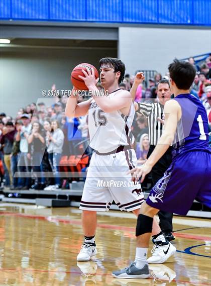 Thumbnail 3 in Perryville vs. Elkins (AAA 3A Regional Playoff) photogallery.