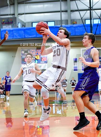 Thumbnail 2 in Perryville vs. Elkins (AAA 3A Regional Playoff) photogallery.