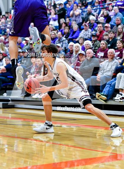 Thumbnail 3 in Perryville vs. Elkins (AAA 3A Regional Playoff) photogallery.