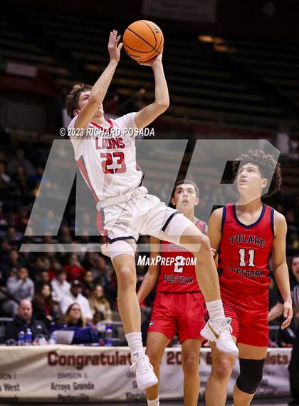 Thumbnail 2 in Tulare Western vs. Kerman (CIF CS Division IV Championship) photogallery.