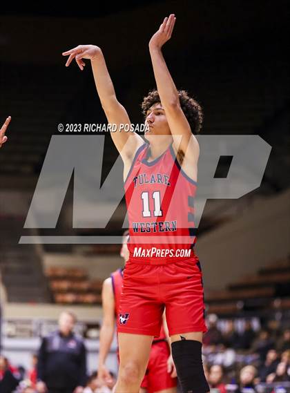 Thumbnail 3 in Tulare Western vs. Kerman (CIF CS Division IV Championship) photogallery.