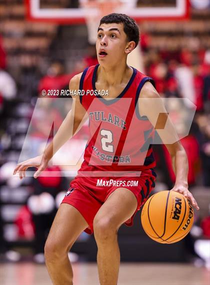 Thumbnail 2 in Tulare Western vs. Kerman (CIF CS Division IV Championship) photogallery.