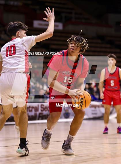 Thumbnail 3 in Tulare Western vs. Kerman (CIF CS Division IV Championship) photogallery.
