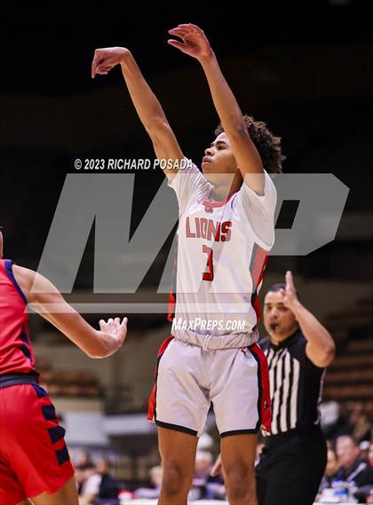 Thumbnail 3 in Tulare Western vs. Kerman (CIF CS Division IV Championship) photogallery.