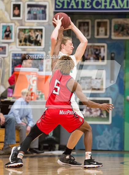 Thumbnail 2 in Chaparral vs. ThunderRidge photogallery.