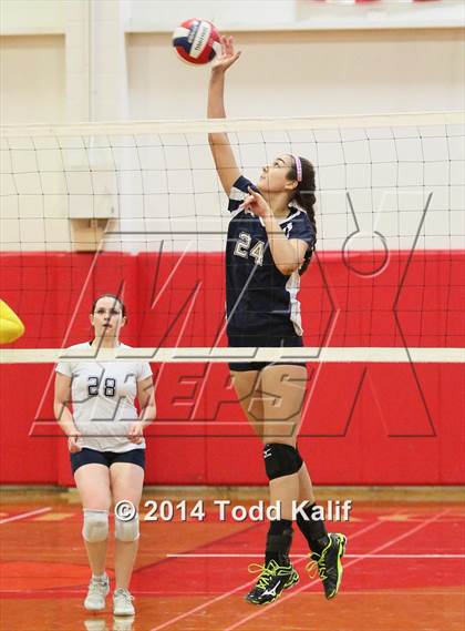 Thumbnail 3 in RHAM vs. Ledyard (CIAC Class L Semifinal) photogallery.