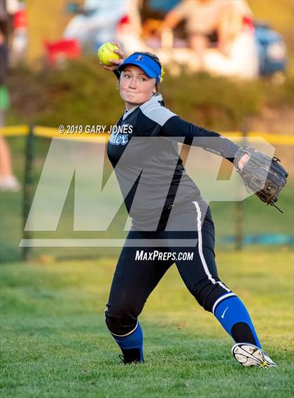 Thumbnail 1 in Whitney @ Rocklin photogallery.