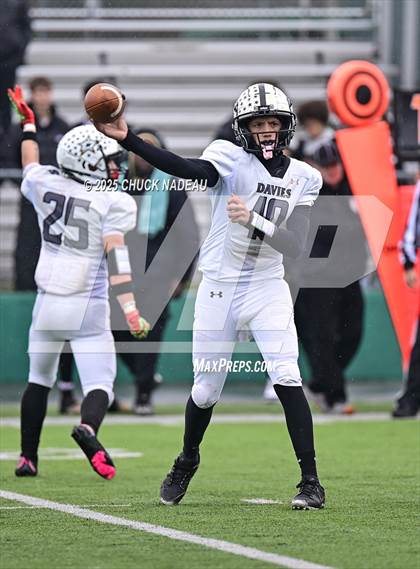 Thumbnail 2 in Davies Career & Tech @ Narragansett (RIIL Division 4 State Championship) photogallery.