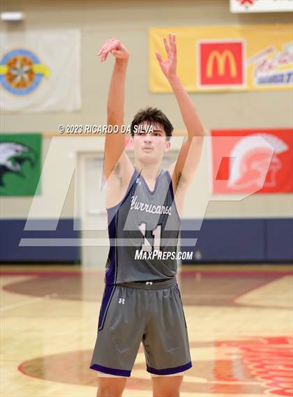 Thumbnail 1 in Klein Cain vs Tompkins (McDonald's Texas Invitational) photogallery.