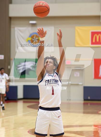 Thumbnail 1 in Klein Cain vs Tompkins (McDonald's Texas Invitational) photogallery.