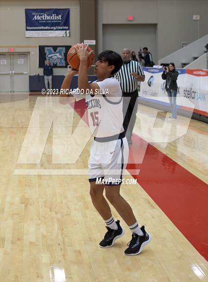 Thumbnail 2 in Klein Cain vs Tompkins (McDonald's Texas Invitational) photogallery.