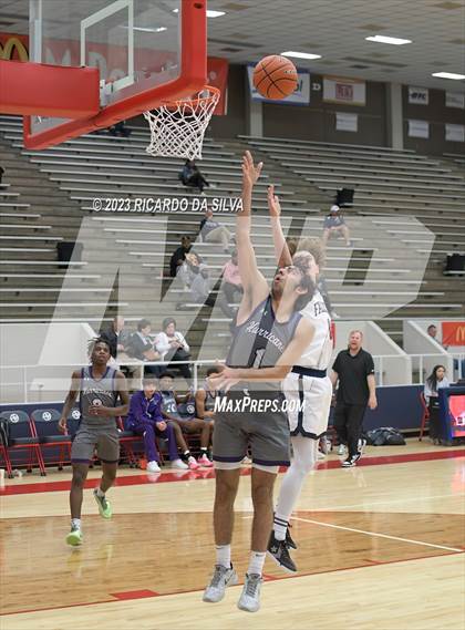 Thumbnail 1 in Klein Cain vs Tompkins (McDonald's Texas Invitational) photogallery.