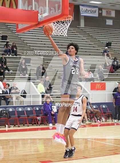 Thumbnail 3 in Klein Cain vs Tompkins (McDonald's Texas Invitational) photogallery.