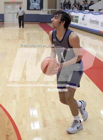Thumbnail 2 in Klein Cain vs Tompkins (McDonald's Texas Invitational) photogallery.