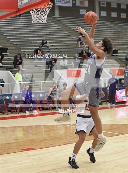 Thumbnail 1 in Klein Cain vs Tompkins (McDonald's Texas Invitational) photogallery.