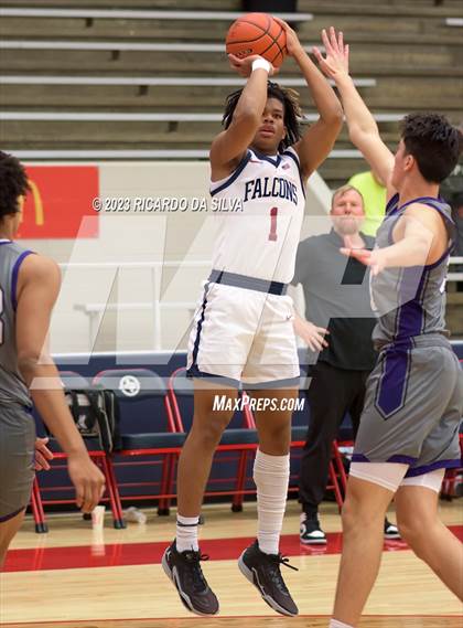 Thumbnail 3 in Klein Cain vs Tompkins (McDonald's Texas Invitational) photogallery.