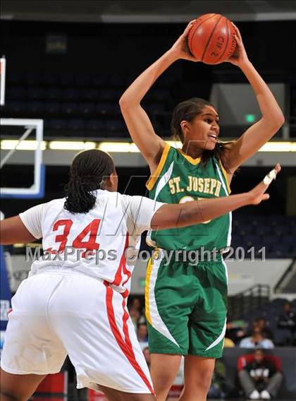 Thumbnail 1 in Serra vs. St. Joseph (CIF SS 3AA Final) photogallery.