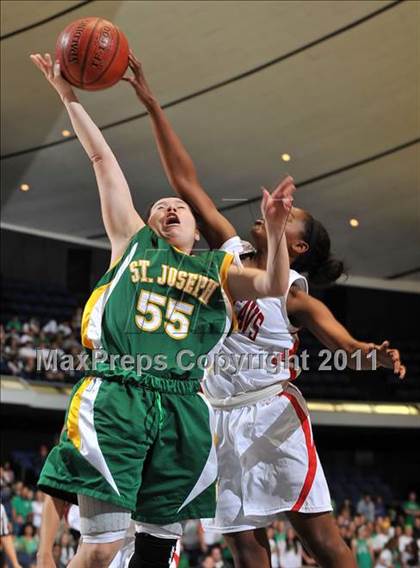 Thumbnail 1 in Serra vs. St. Joseph (CIF SS 3AA Final) photogallery.