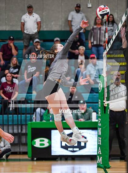 Thumbnail 2 in Schulenburg vs Johnson City (UIL 2A Region IV Final) photogallery.