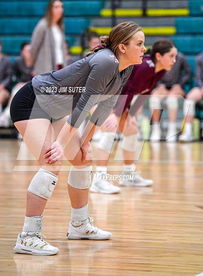 Thumbnail 3 in Schulenburg vs Johnson City (UIL 2A Region IV Final) photogallery.