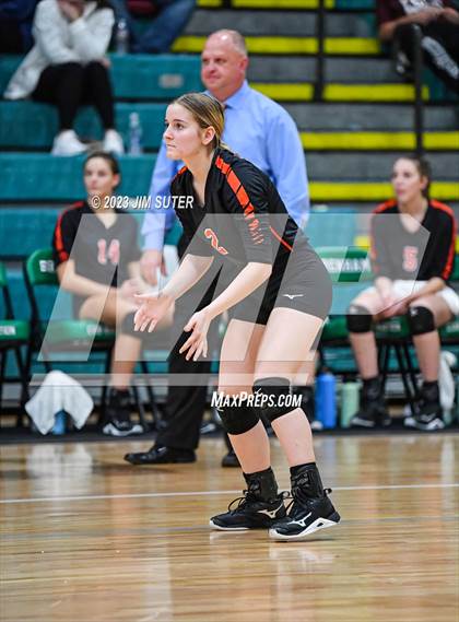 Thumbnail 1 in Schulenburg vs Johnson City (UIL 2A Region IV Final) photogallery.