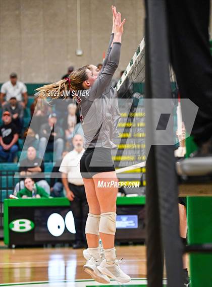 Thumbnail 1 in Schulenburg vs Johnson City (UIL 2A Region IV Final) photogallery.
