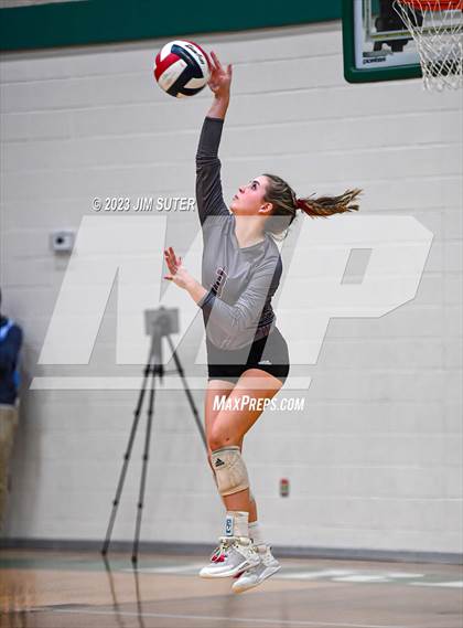 Thumbnail 2 in Schulenburg vs Johnson City (UIL 2A Region IV Final) photogallery.