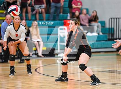 Thumbnail 2 in Schulenburg vs Johnson City (UIL 2A Region IV Final) photogallery.