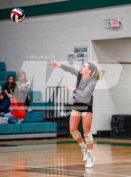 Thumbnail 1 in Schulenburg vs Johnson City (UIL 2A Region IV Final) photogallery.