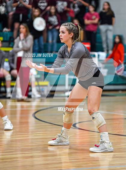 Thumbnail 2 in Schulenburg vs Johnson City (UIL 2A Region IV Final) photogallery.