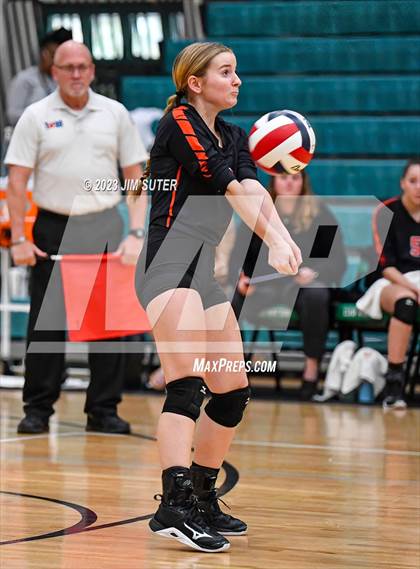Thumbnail 3 in Schulenburg vs Johnson City (UIL 2A Region IV Final) photogallery.