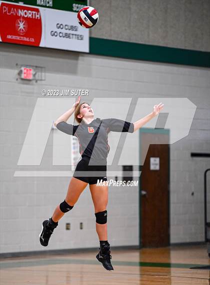 Thumbnail 3 in Schulenburg vs Johnson City (UIL 2A Region IV Final) photogallery.