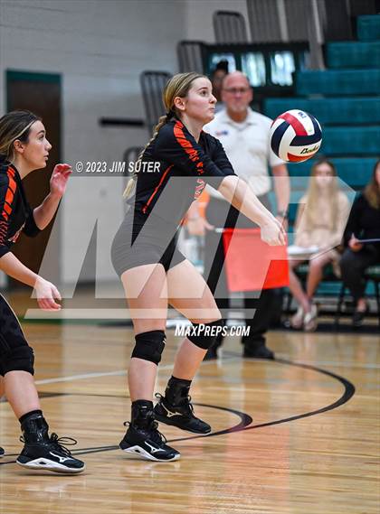 Thumbnail 3 in Schulenburg vs Johnson City (UIL 2A Region IV Final) photogallery.