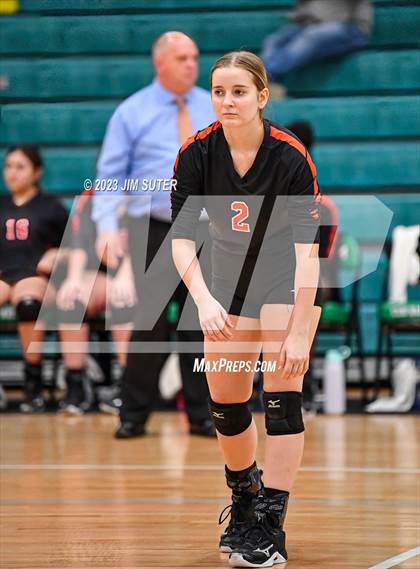Thumbnail 1 in Schulenburg vs Johnson City (UIL 2A Region IV Final) photogallery.