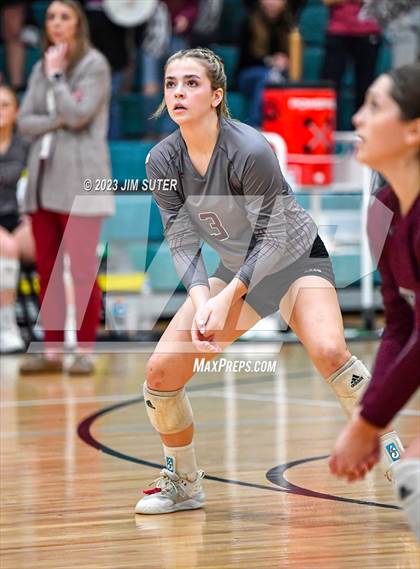 Thumbnail 1 in Schulenburg vs Johnson City (UIL 2A Region IV Final) photogallery.