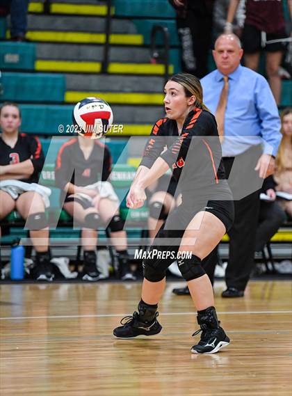 Thumbnail 1 in Schulenburg vs Johnson City (UIL 2A Region IV Final) photogallery.