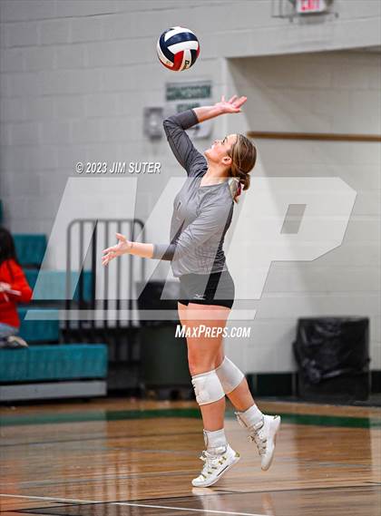 Thumbnail 2 in Schulenburg vs Johnson City (UIL 2A Region IV Final) photogallery.