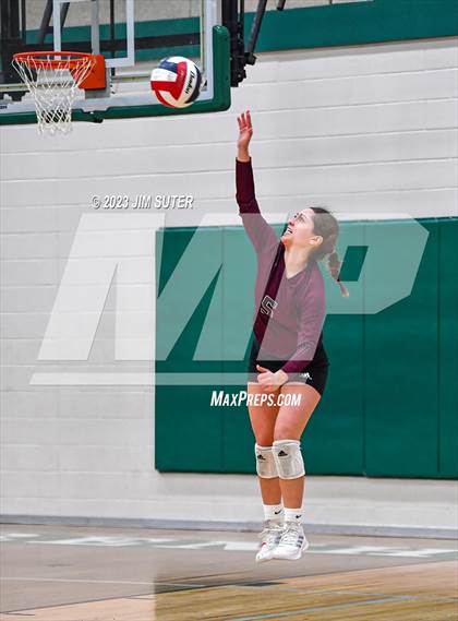 Thumbnail 1 in Schulenburg vs Johnson City (UIL 2A Region IV Final) photogallery.